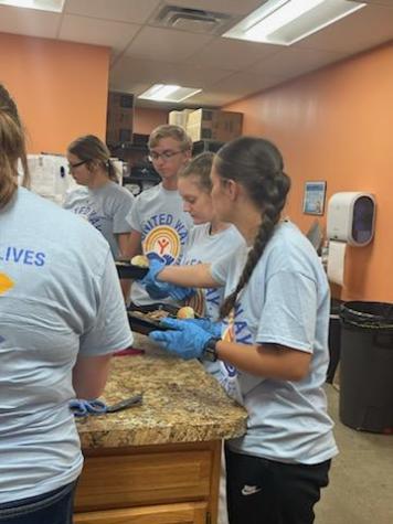 Students preparing lunch